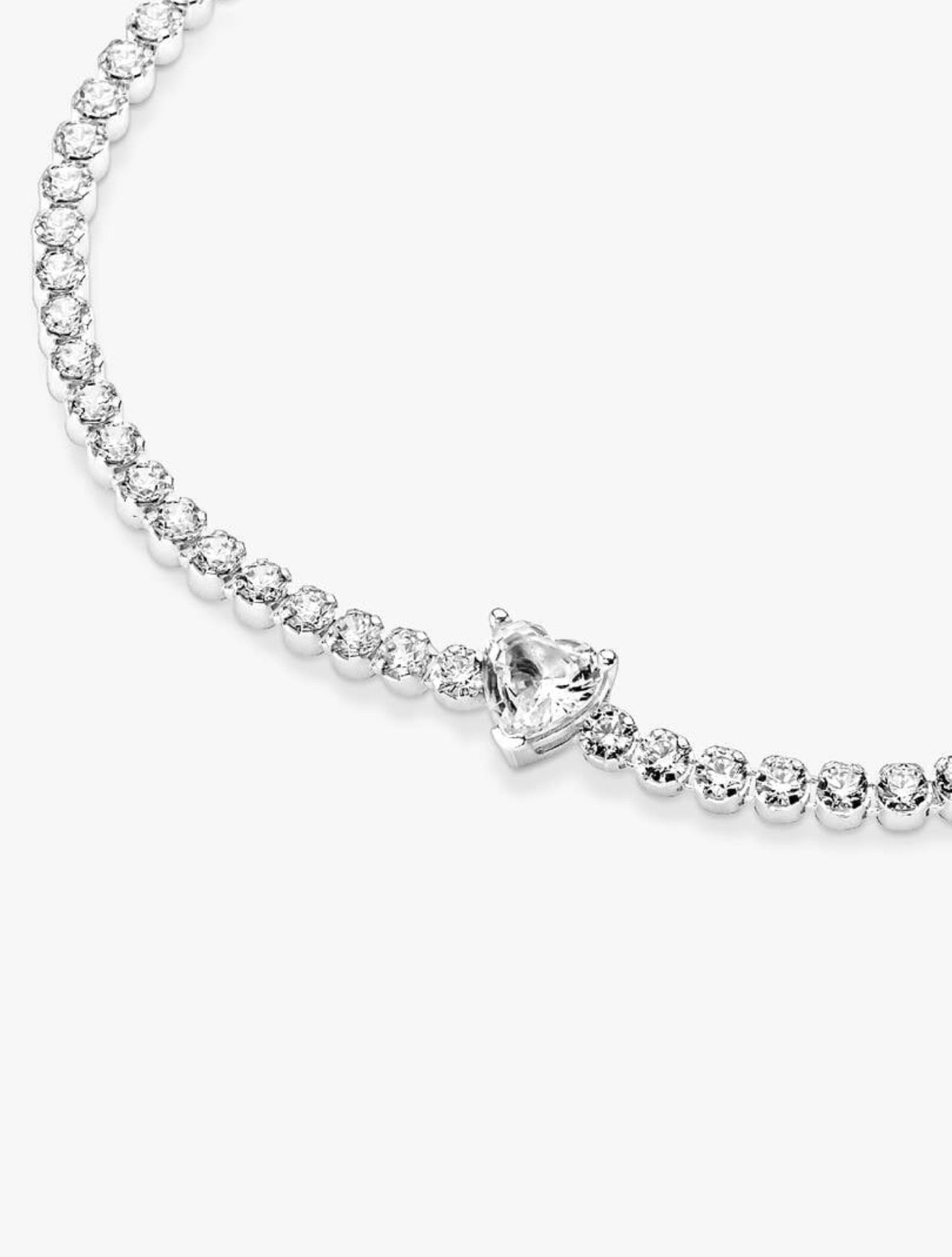 Sparkling Heart Tennis Bracelet
