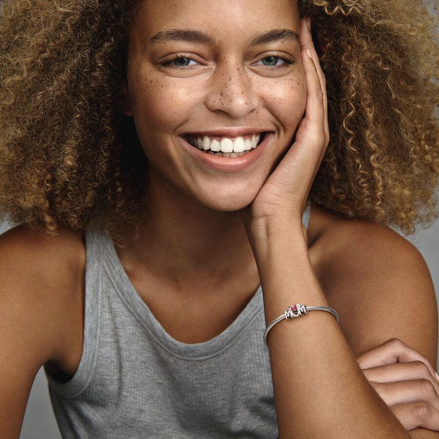 Disney x Pandora Minnie Mouse Bow & Mum Charm